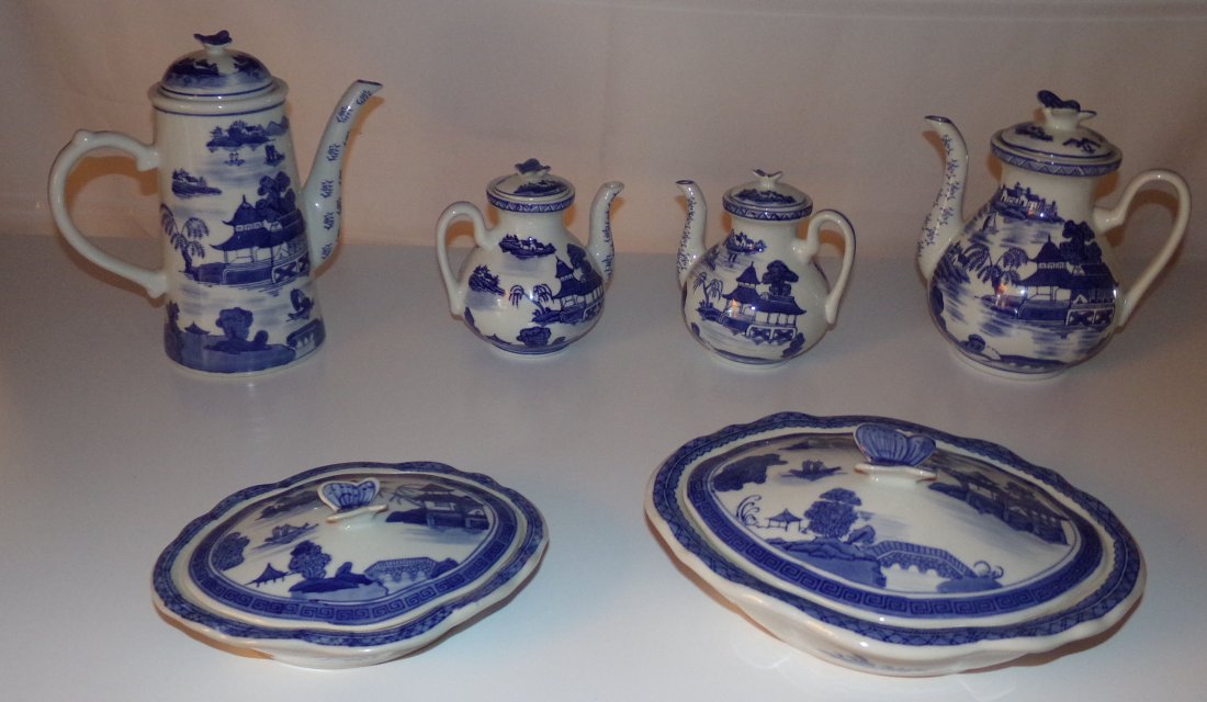 Modern Chinese B&W Ceramics (1 of 4)