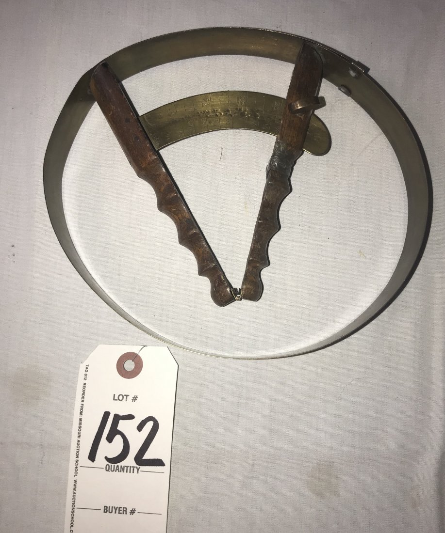 FURNITURE, ACCESSORIES, COUNTRY COLLECTIBLES, TOYS,: Antique brass hat circumference measuing tool w/wooden handles and thumb screw, 1 handle shows old solder repair, approx. 7" x 7 3/4" (open)