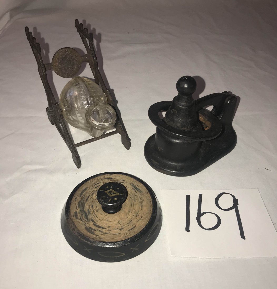 FURNITURE, ACCESSORIES, COUNTRY COLLECTIBLES, TOYS,: Antique inkwell/paper weight lot: Victorian "snail form" clear glass well w/iron stand and pen holder, 4 1/4" T; heavy cast iron well w/manual weight driven cap in black, 4 1/4" T; iron electric pen c
