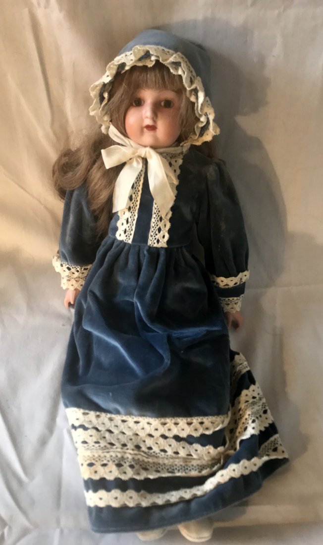 DOLLHOUSE, DOLLS, MINIATURES: Grouping of 4 newer dolls: bisque head w/leather/kidd body, handpainted face, fixed eyes, blue velvet dress and bonnet w/trim marked H. Wanke, Made in Germany, 1980 w/stand, approx. 17" L; bisque head