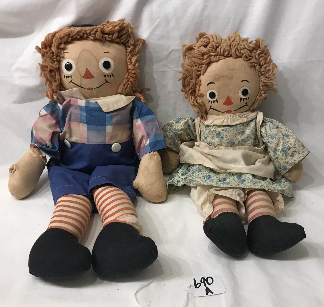 DOLLHOUSE, DOLLS, MINIATURES: Raggedy Anne and Andy, cloth w/handpainted features, black button eyes, faded yarn hair, both have water stains on face, Andy has torn leg/sock, water stain on hand, both have faded stockings