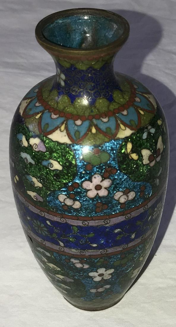 Cloisonne Urn Form Vase: Antique cloisonne urn form vase, butterfly/flower petal design w/green, blue, lavender, red colors throughout, 6" T x 2 7/8" diameter, good overall original condition