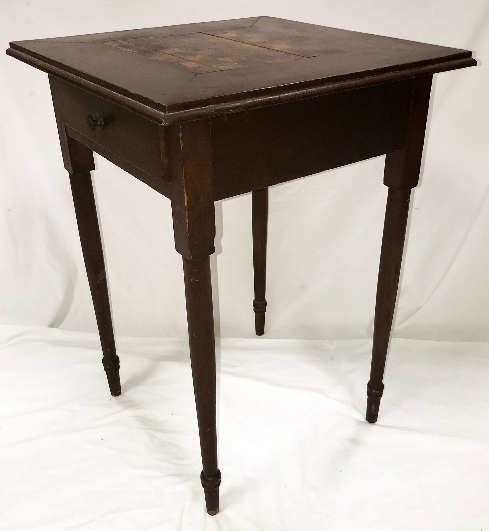 Stand w/Checkerboard Top (1 of 7)