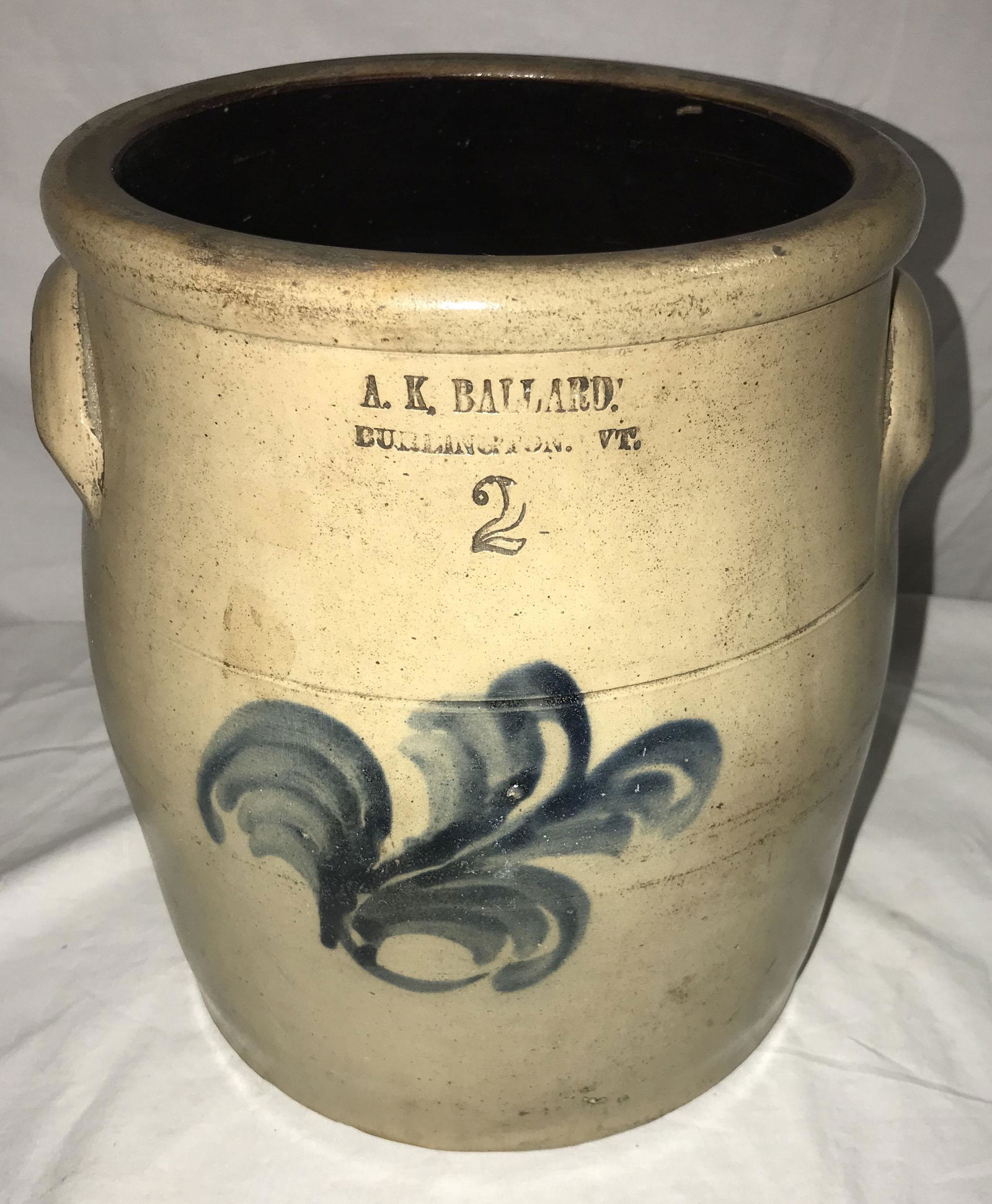 Blue Decorated Stoneware Crock (1 of 8)