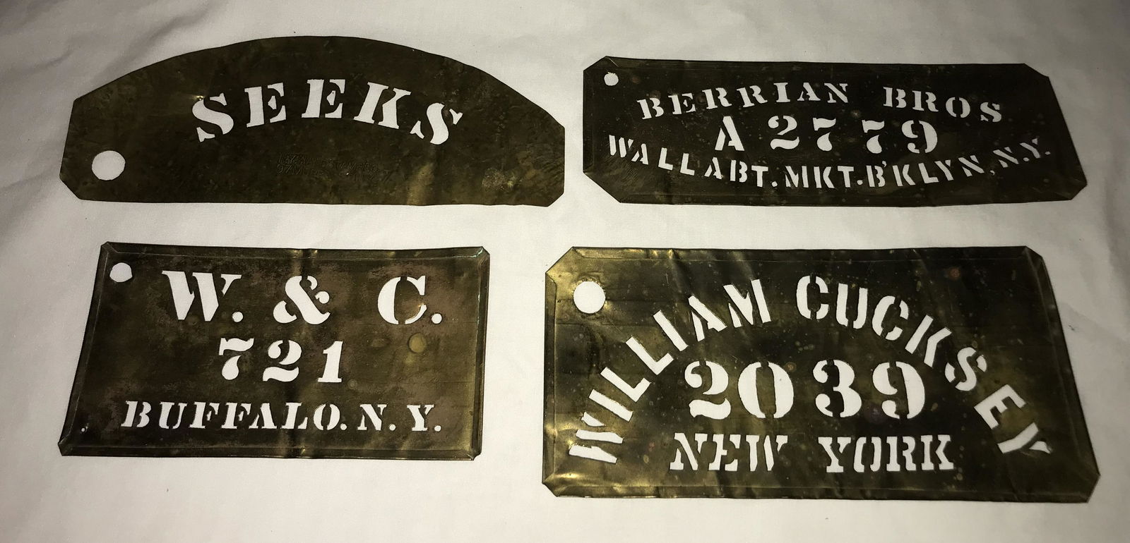 Lot 4/Brass Stencils (1 of 6)