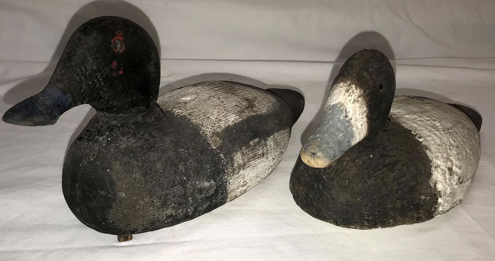 Lot/2 Vintage Duck Decoys (1 of 10)