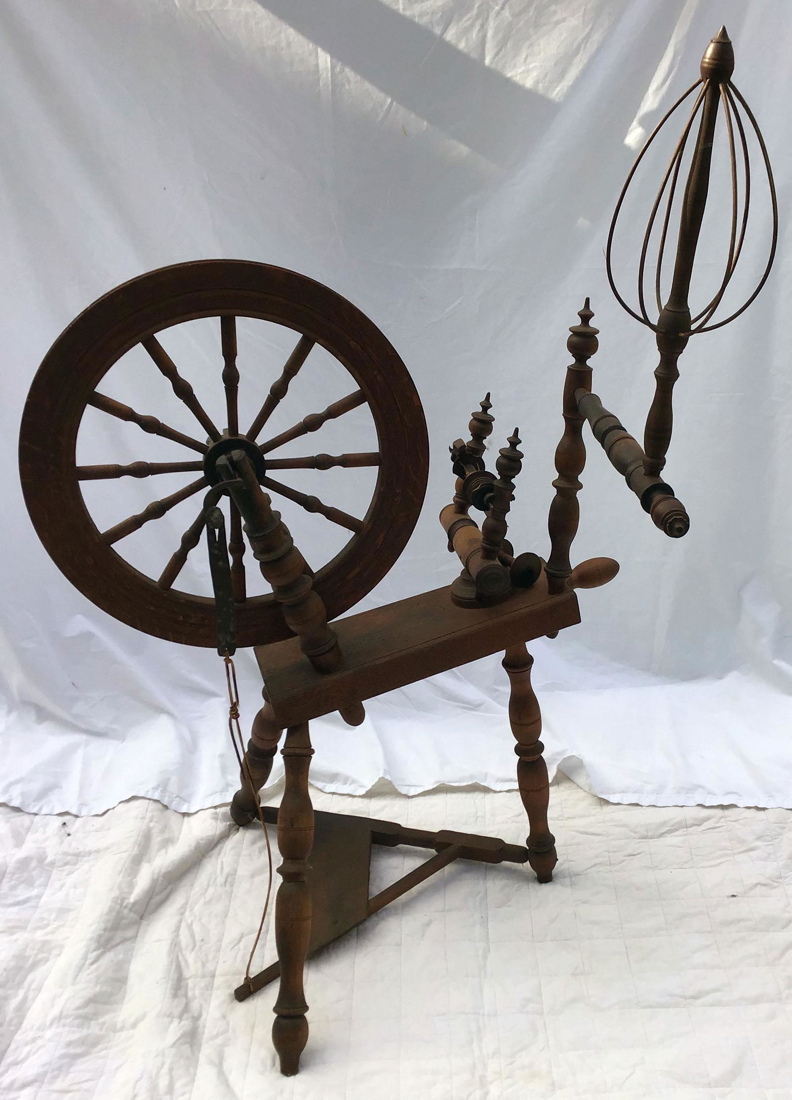 Antique Spinning Wheel (1 of 7)