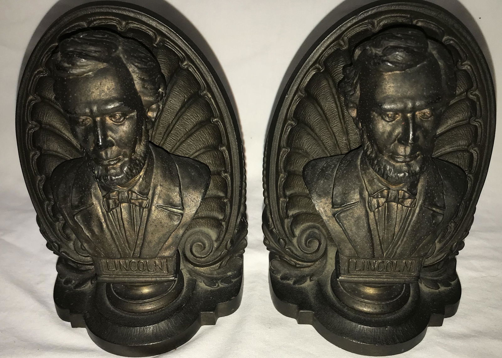 Lincoln Bookends (1 of 6)