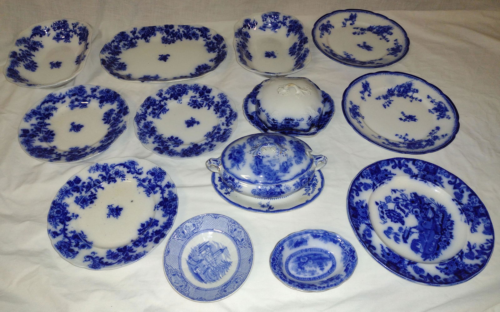 Flow Blue Pieces (1 of 15)