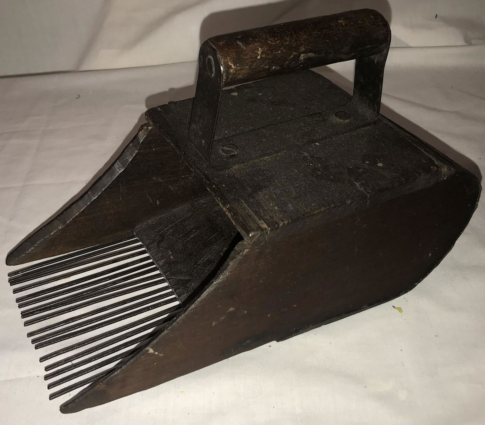 Vintage Cranberry Scoop (1 of 6)