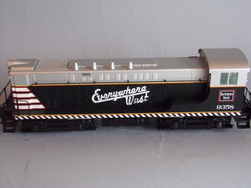 Weaver Diesel Locomotive (1 of 5)