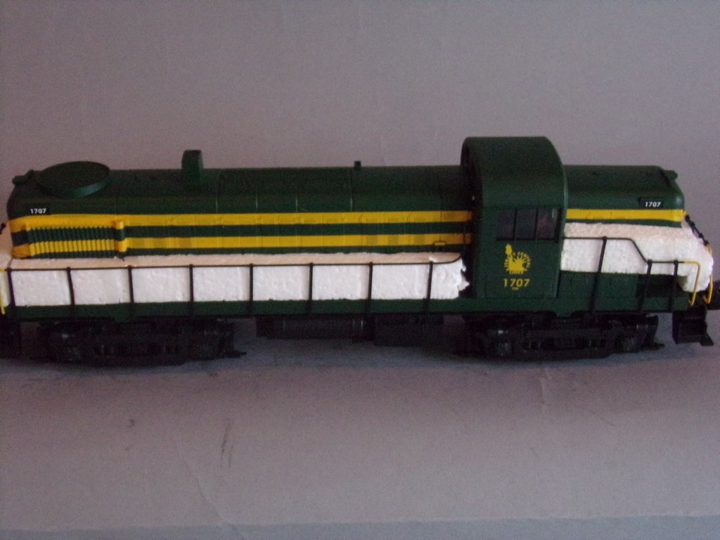 Weaver Diesel Locomotive (1 of 6)