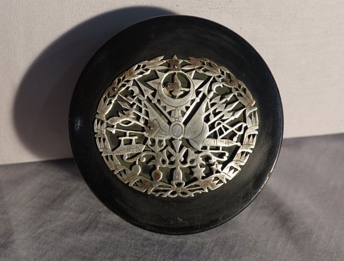 ANTIQUE TURKISH HAND CUT SILVER COAT OF ARMS SNUFF BOX (1 of 4)