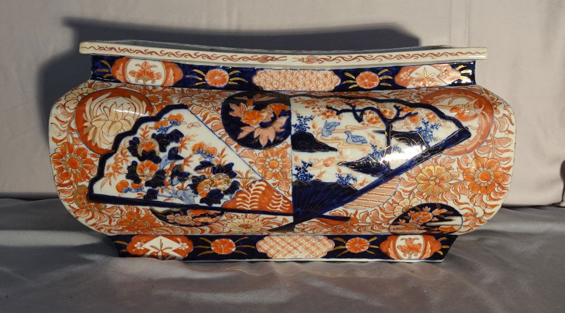 ANTIQUE LARGE JAPANESE MEIJI PORCELAIN JARDINIERE (1 of 11)