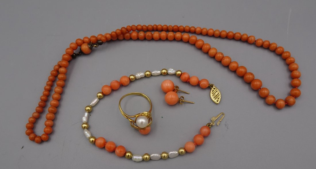 SET OF 14K GOLD CORAL PEARL RING BRACELET (1 of 11)