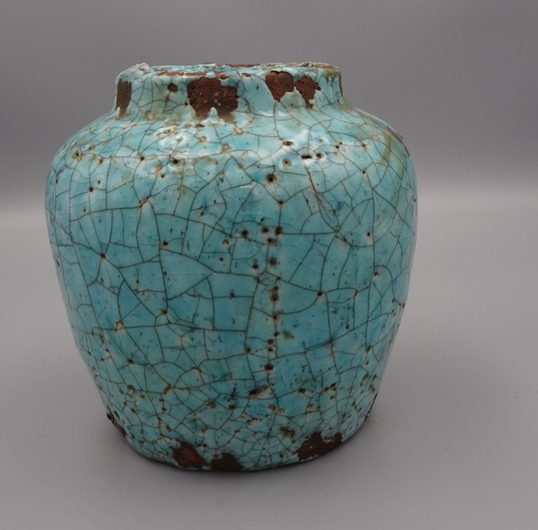 EARLY CHINESE ROBBINS EGG GLAZE TERRACOTTA JAR (1 of 9)