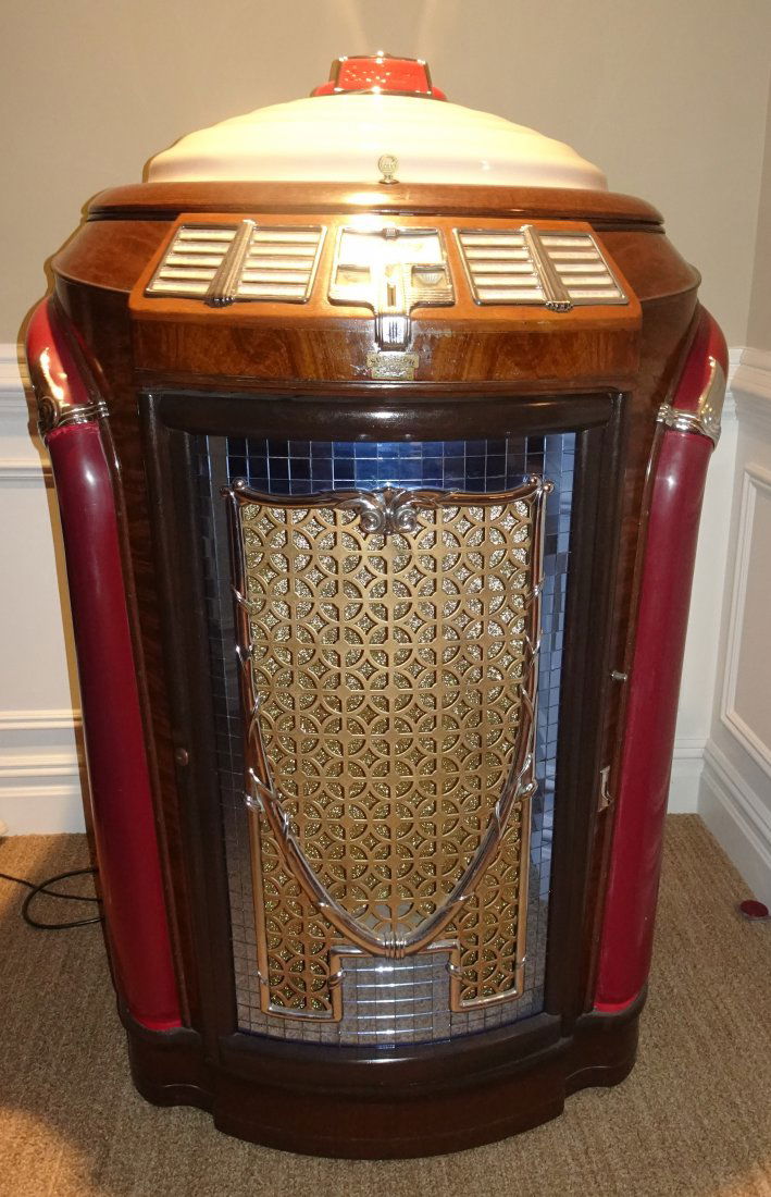 ANTIQUE SEEBURG TRASH CAN JUXEBOX (1 of 19)