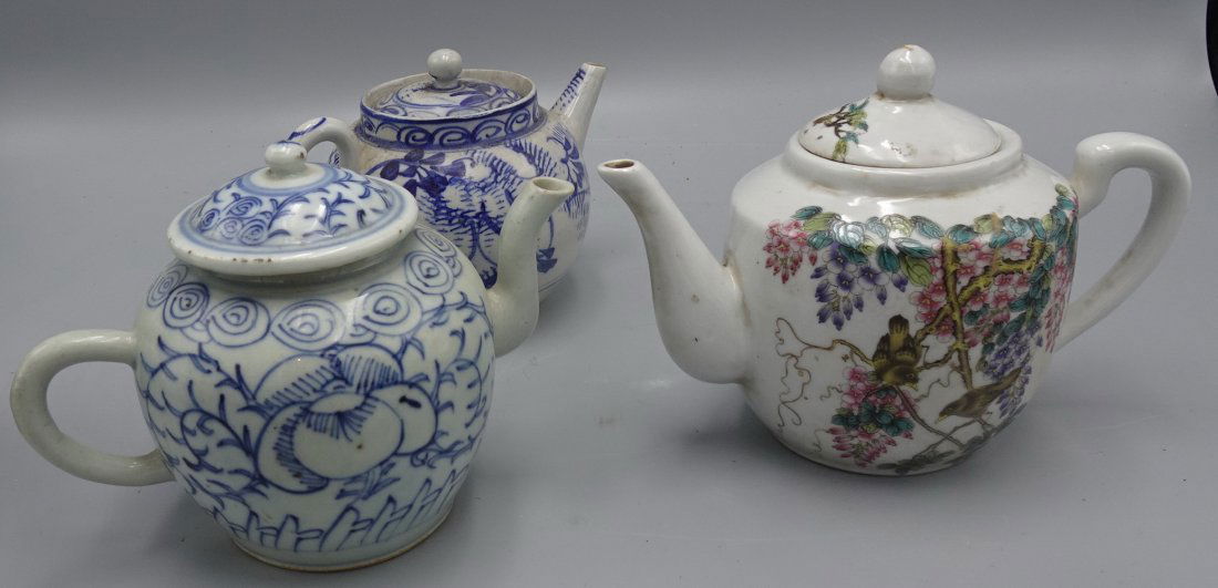 THREE EARLY ASIAN CHINESE TEAPOTS (1 of 10)