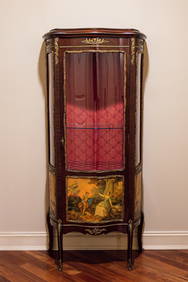 BEAUTIFUL FRENCH CURIO DISPLAY CABINET (1 of 13)
