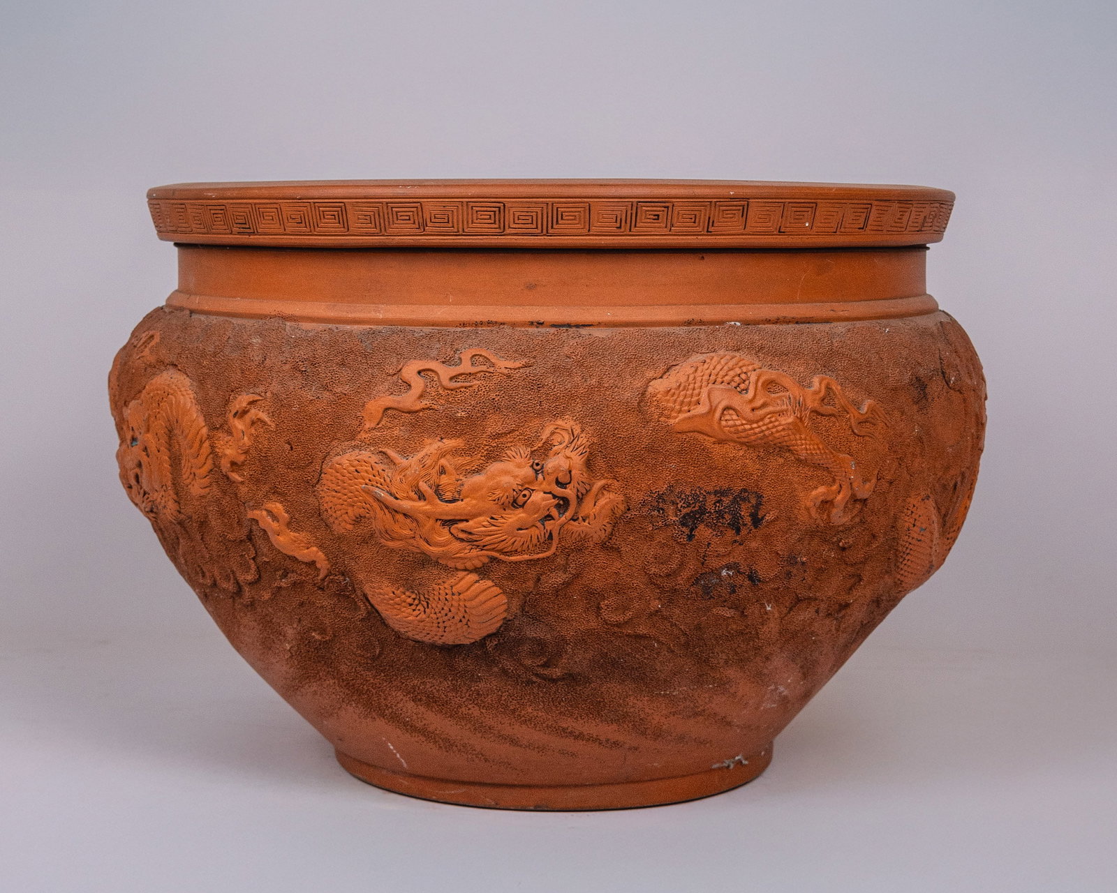 ANTIQUE JAPANESE TOKONAME DRAGON JARDINIERE POT (1 of 7)