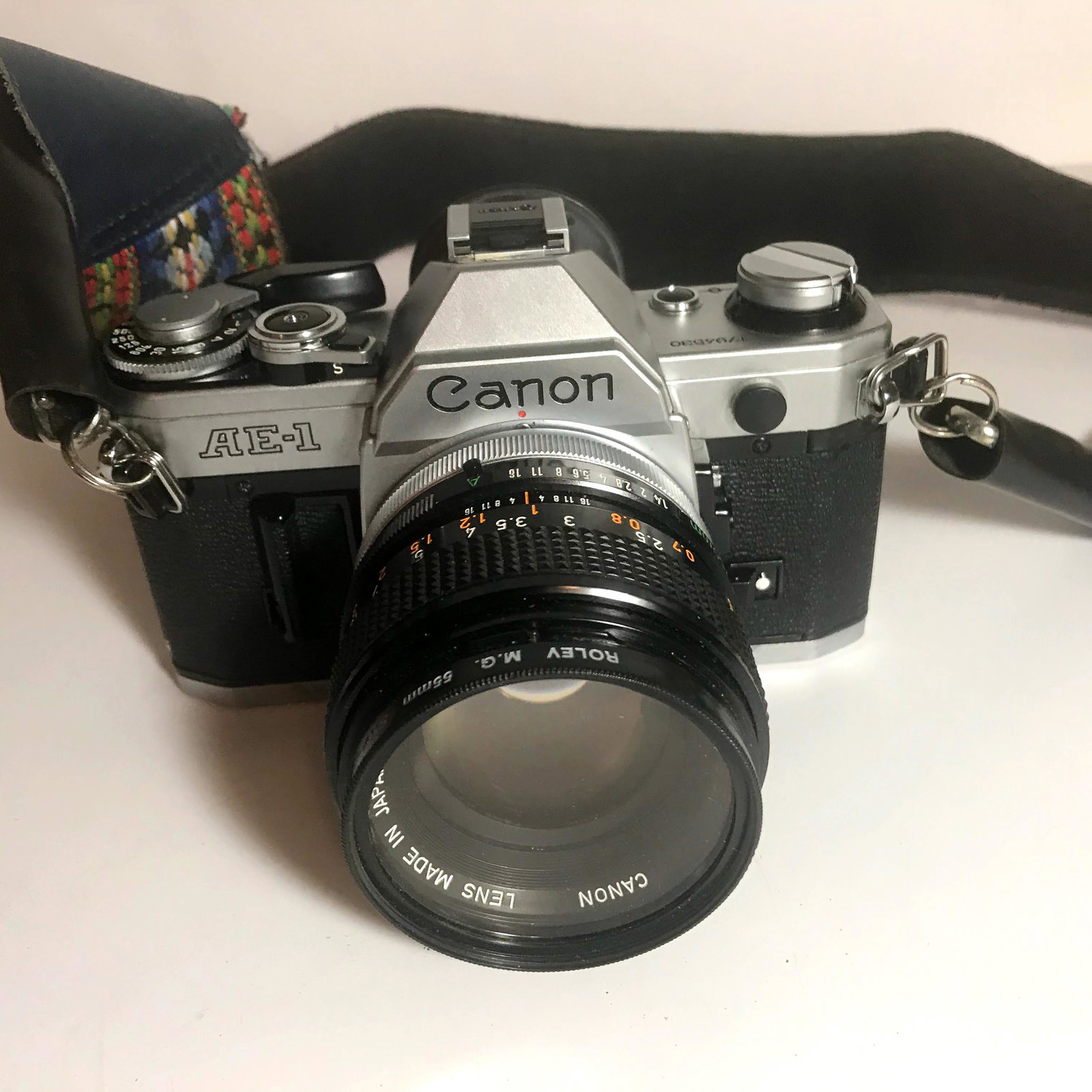 Excellent Canon AE-1 film Camera w/ FD 50mm f1.4 lens: Excellent Canon AE-1 film Camera w/ FD 50mm f1.4 lens SN:1794530 in great shape. Please view all photos as they are part of the description and condition of this Item, Feel free to contact me with que
