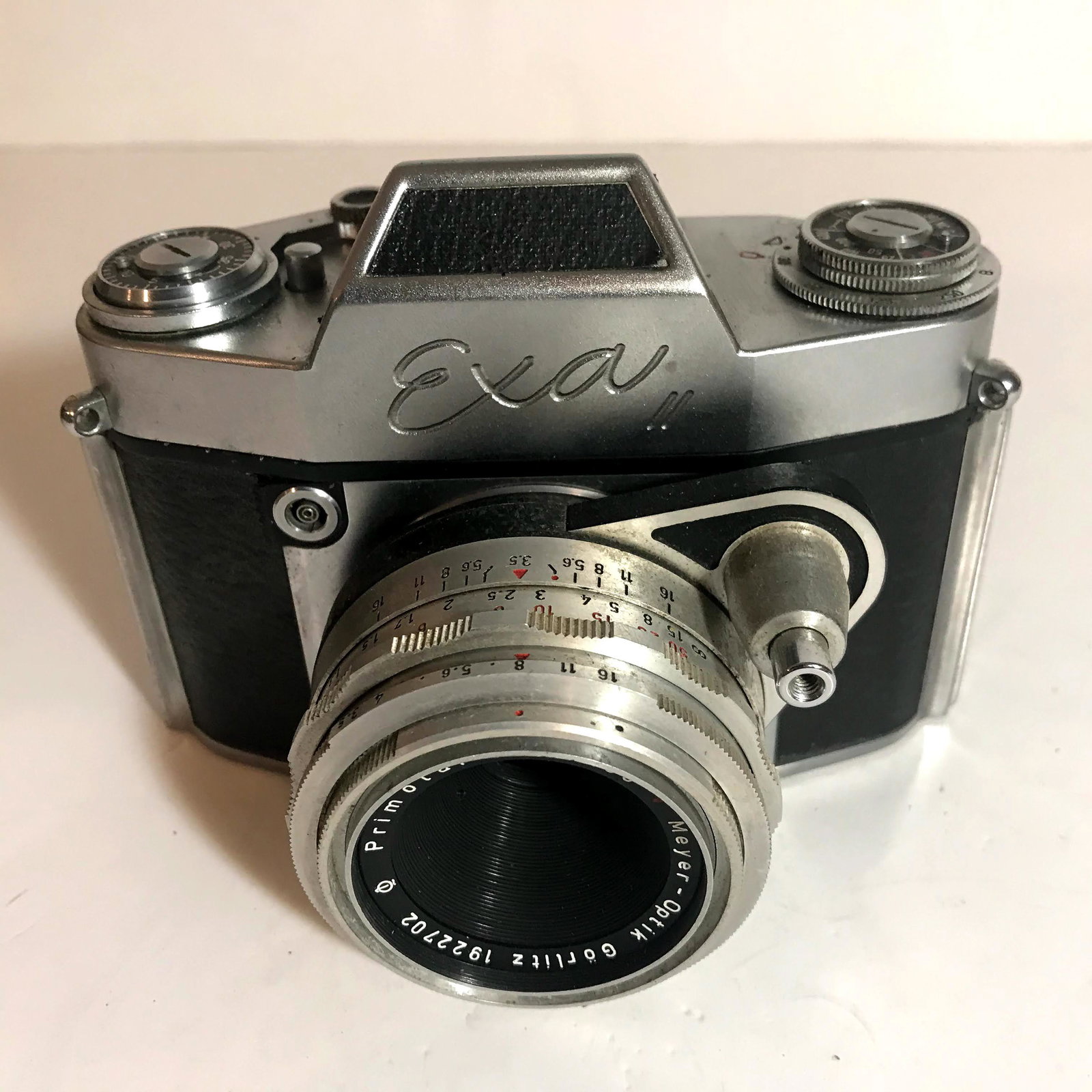 EXA II with PRIMOTAR E (RED "V") - 3,5/50 Meyer Optik: Please view all photos as they are part of the description and condition of this Item, Feel free to contact me with questions or picture requests!. Working Used Item AS IS