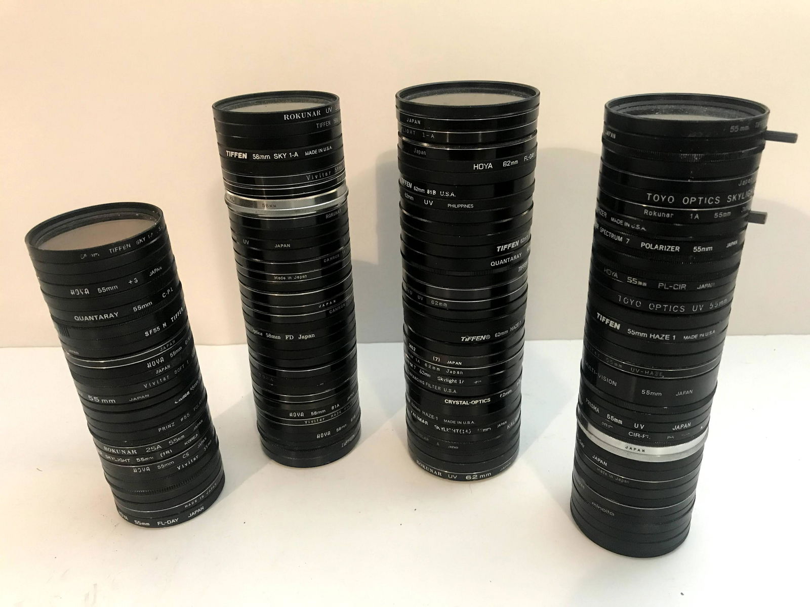 Vintage Camera Filters Variouse types: Vintage Camera Filters Variouse types Tiffen, Hoya and more Please view all photos as they are part of the description and condition of this Item, Feel free to contact me with questions or picture req