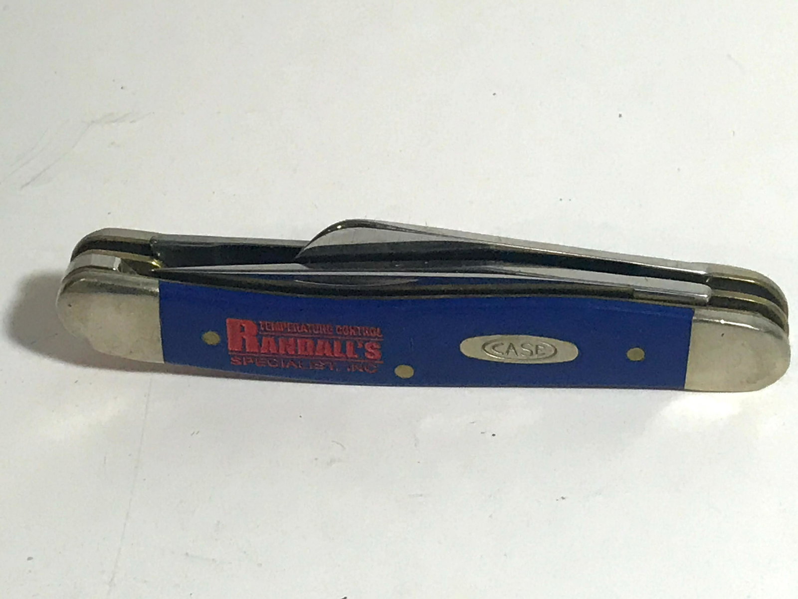 Case XX DR 6318 SS Blue Handels Advertising: Case XX DR 6318 SS Blue Handles With Advertising that reads Randalls, Knife is in Great Shape Please view all photos as they are part of the description and condition of this Item, Feel free to contac