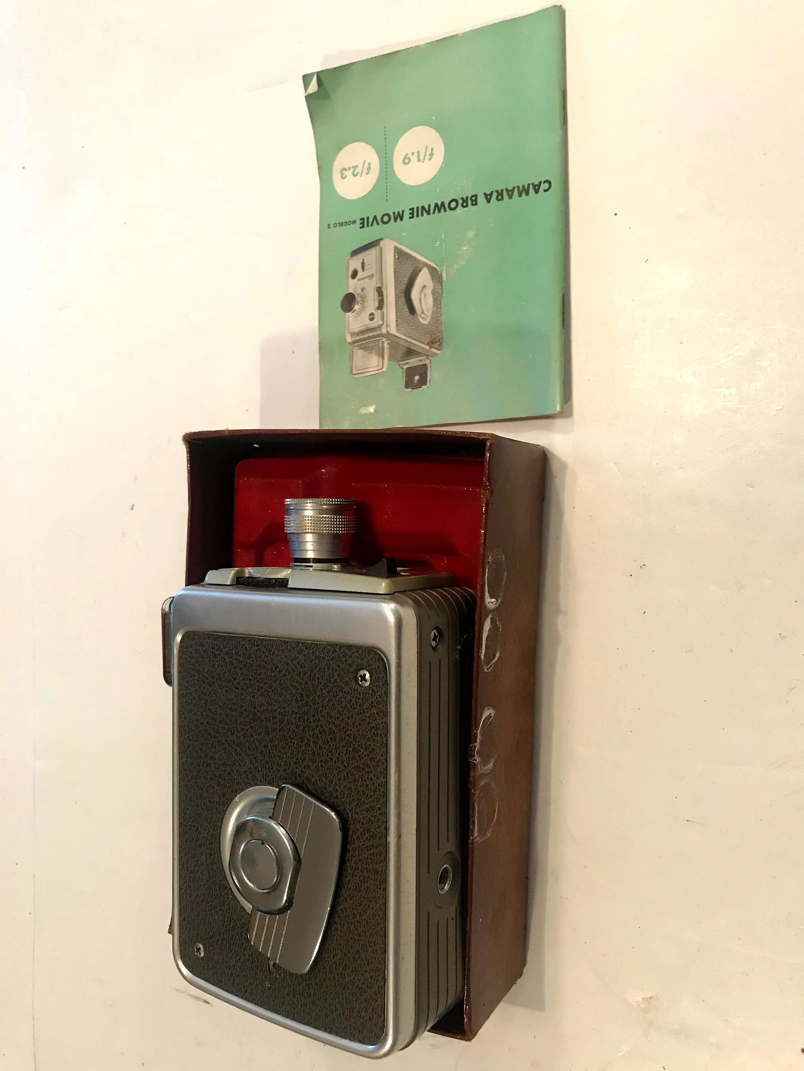 Kodak Brownie Movie Camera 8mm Model 2 No 76 (1 of 4)