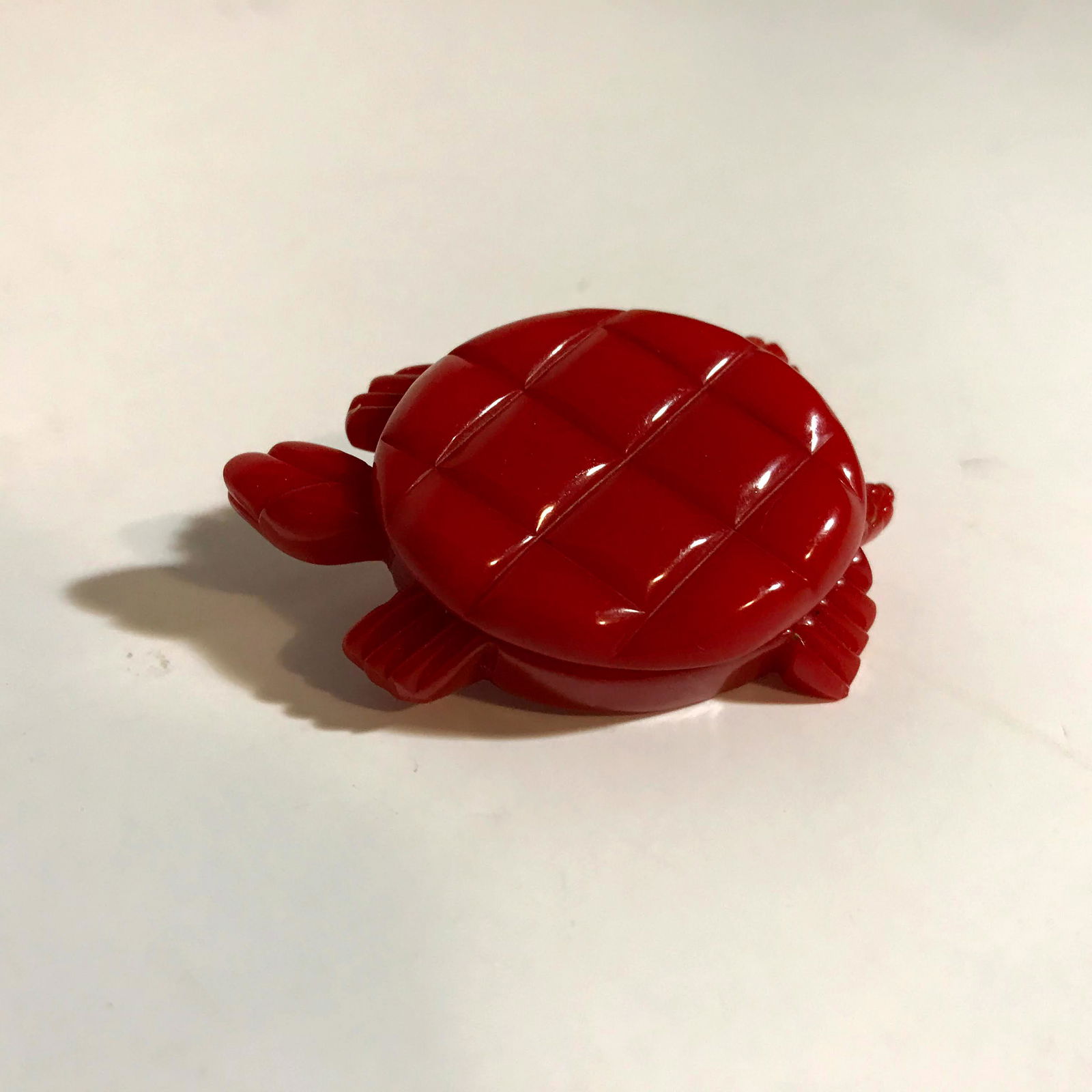 Vintage Bakelite Cherry Red Carved Turtle Brooch (1 of 6)
