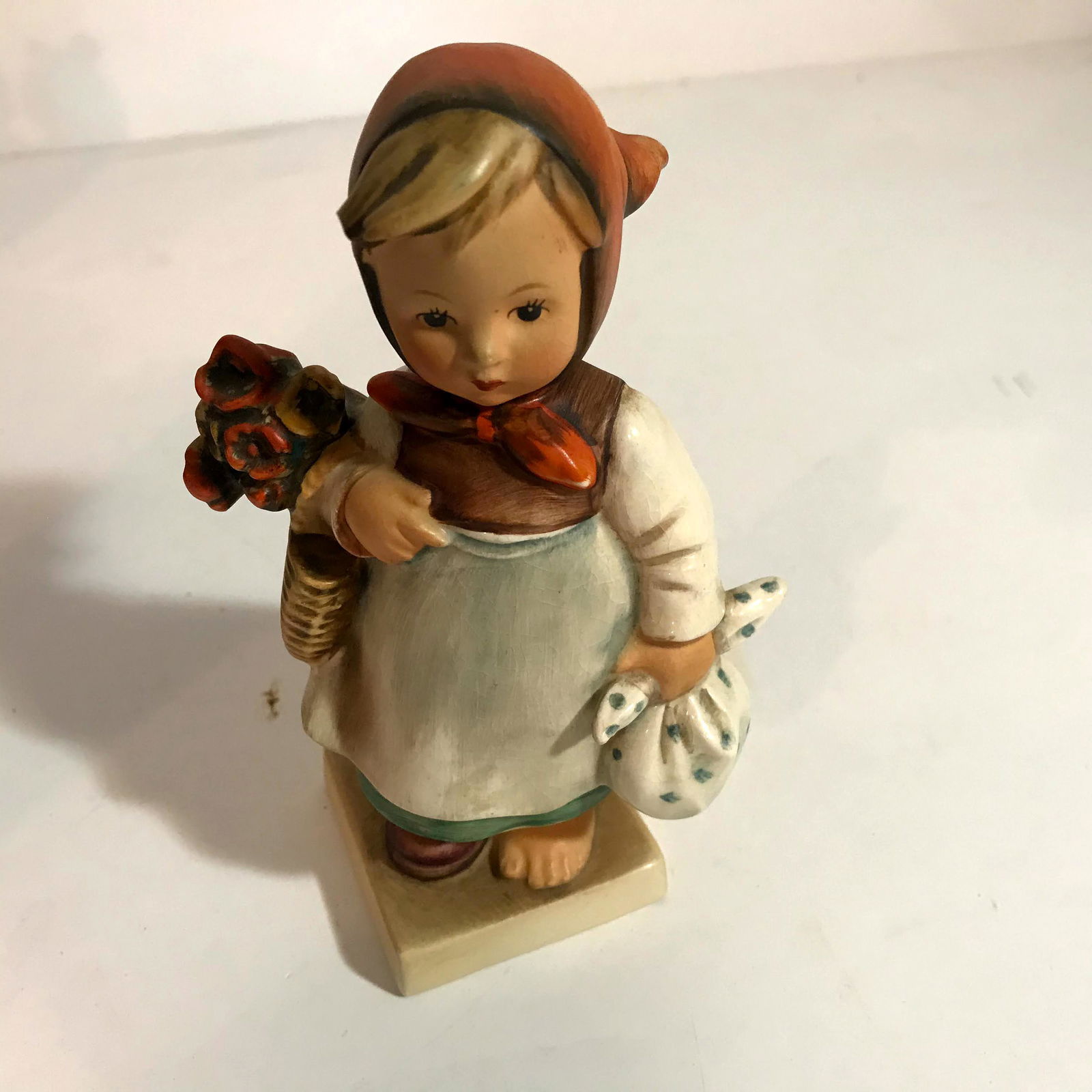 Goebel Hummel Weary Wanderer 204: Goebel Hummel ÃƒÂƒÃ‚Â¢ÃƒÂ‚Ã‚Â€ÃƒÂ‚Ã‚ÂœWeary Wanderer”, 204, TMK6, 5.75” Tall In Mint Condition Please view all photos as they are part of the description and