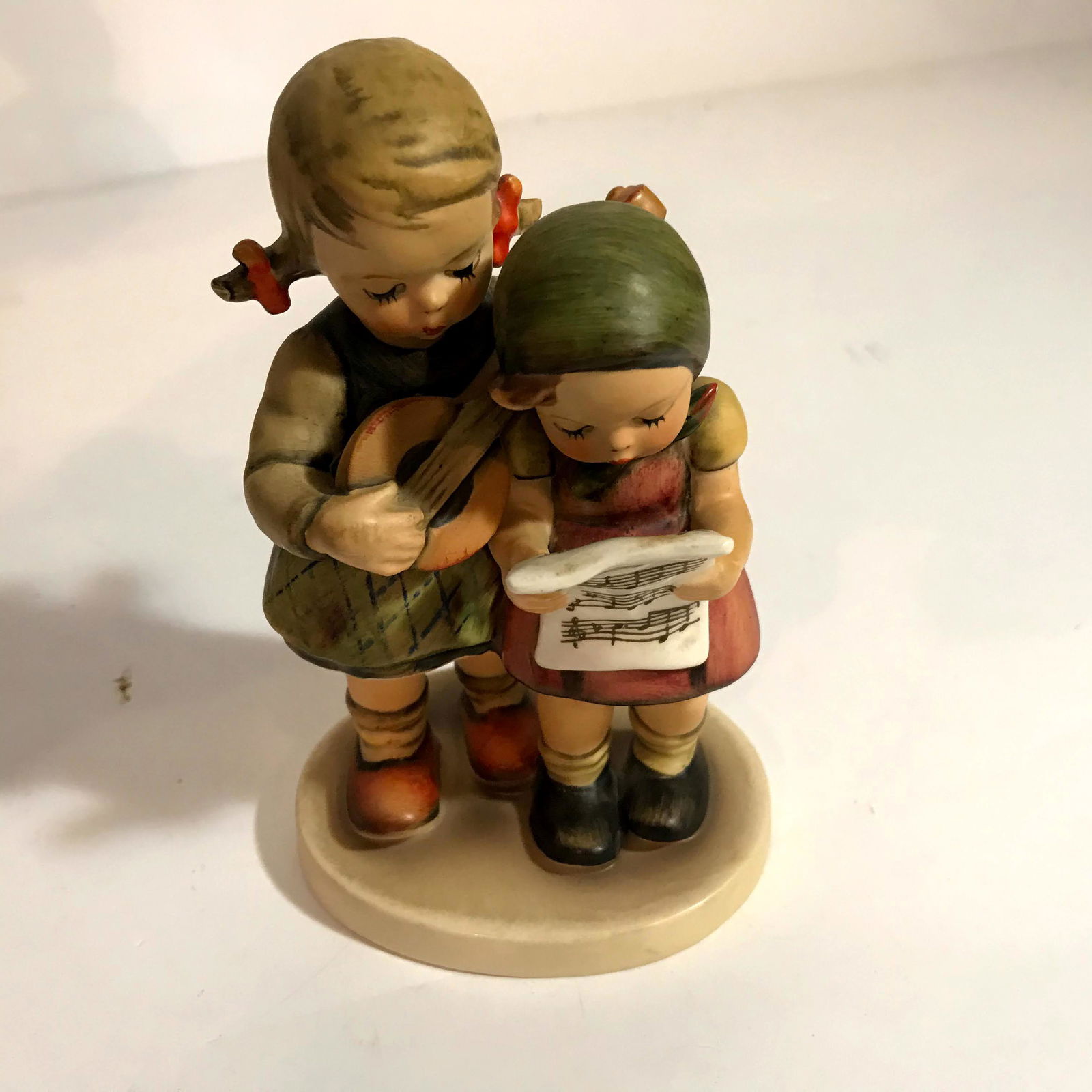 Vintage M.I. Hummel Close Harmony #336 (1 of 4)