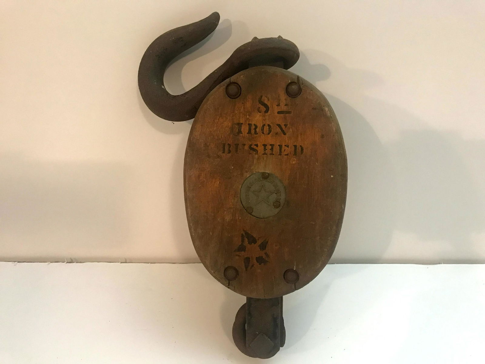 Vintage Star Logo Single Block & Tackle Pulley (1 of 4)