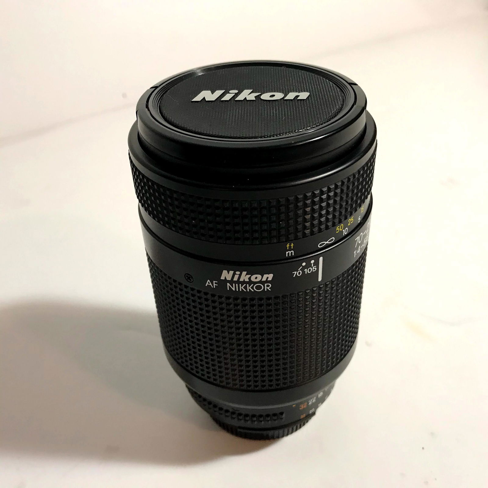 Nikon NIKKOR 70-210mm f/4-5.6 D AF Lens & case (1 of 4)