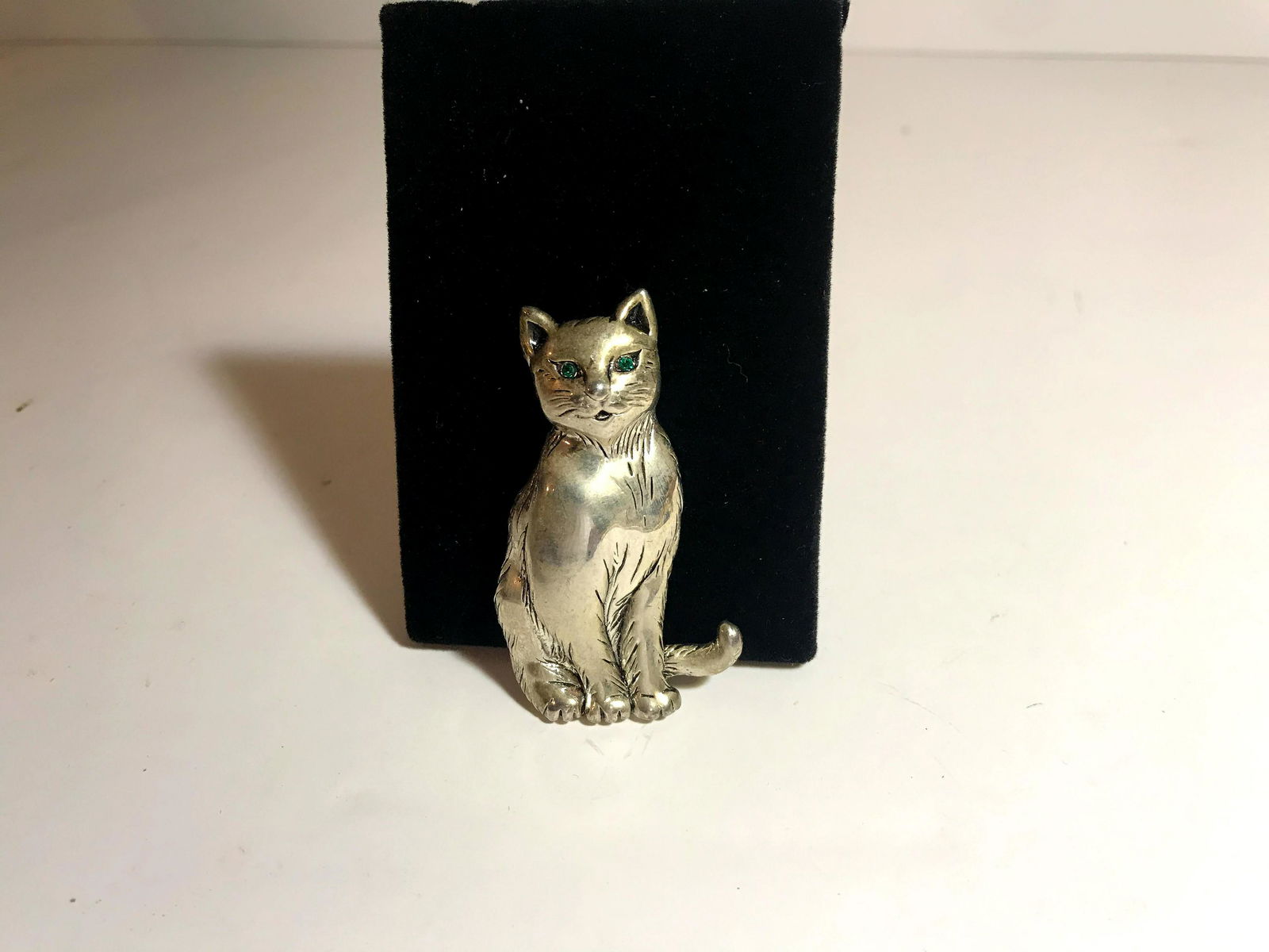 Nice Vintage Silver Cat Brooch (1 of 4)