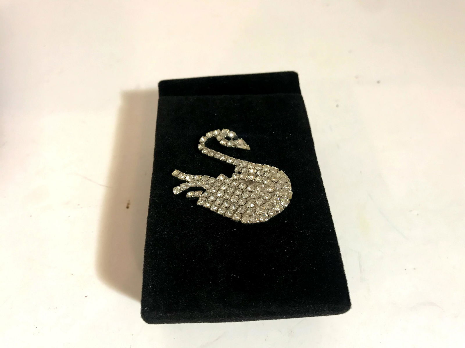 Vintage Old Swan Crystal Brooch Pendant (1 of 4)