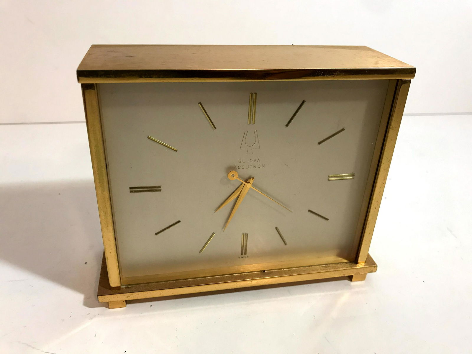 Nice Bulova Accutron desk Clock (1 of 4)