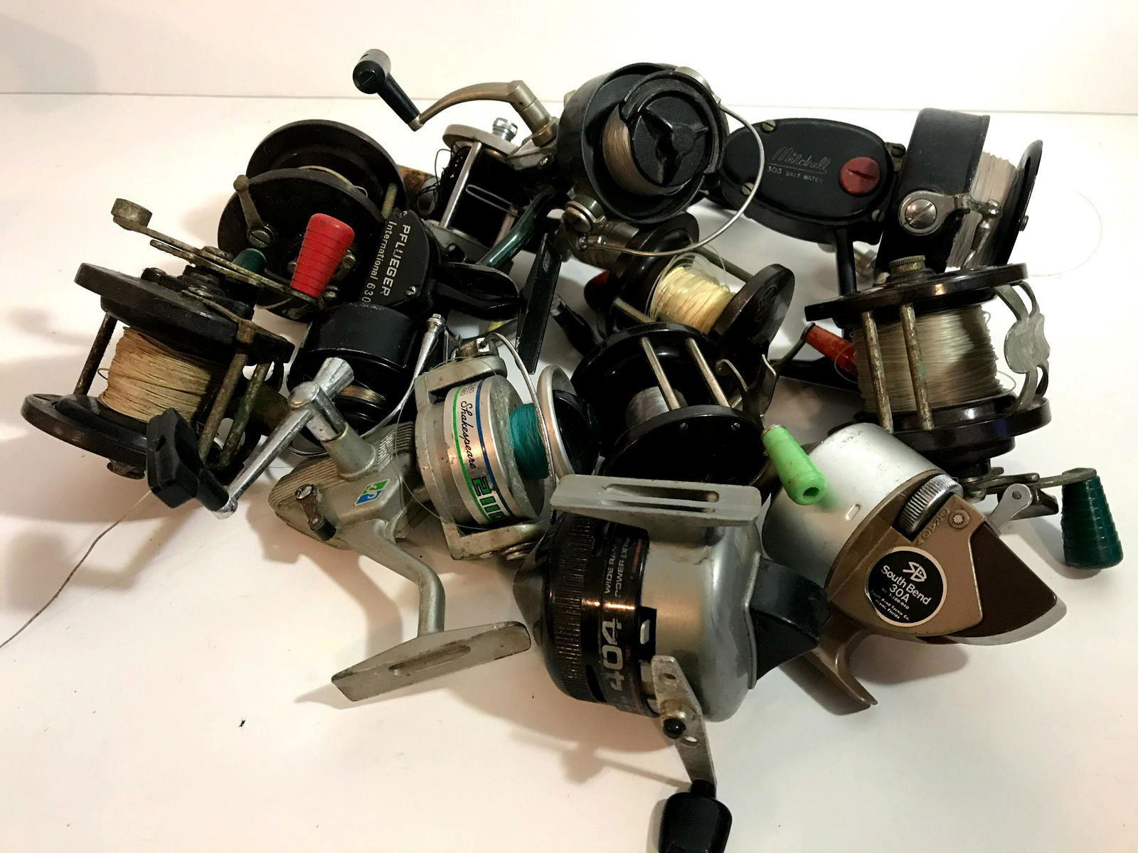 Lot of 13 Vintage Fishing Reel (1 of 4)