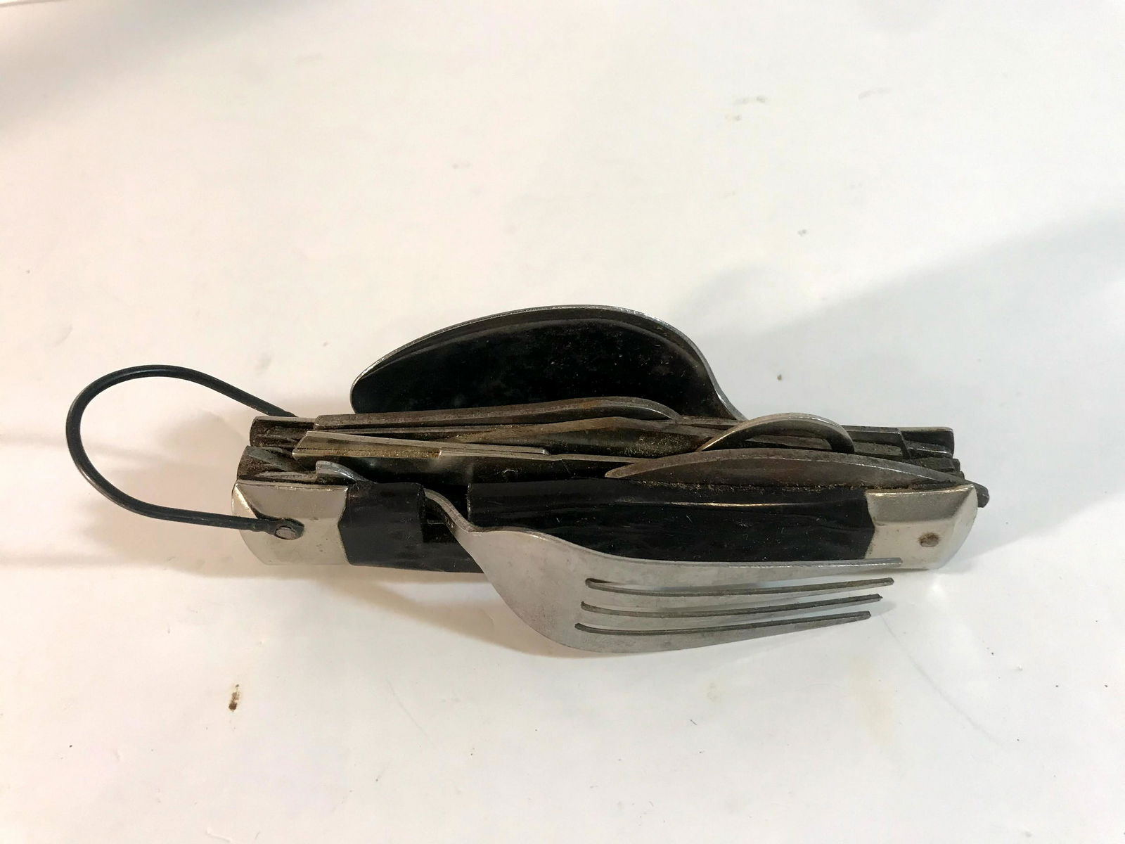 Vintage ww2 combination knife: Vintage ww2 combination knife Please view all photos as they are part of the description and condition of this Item, Feel free to contact me with questions or picture requests Used Item AS IS