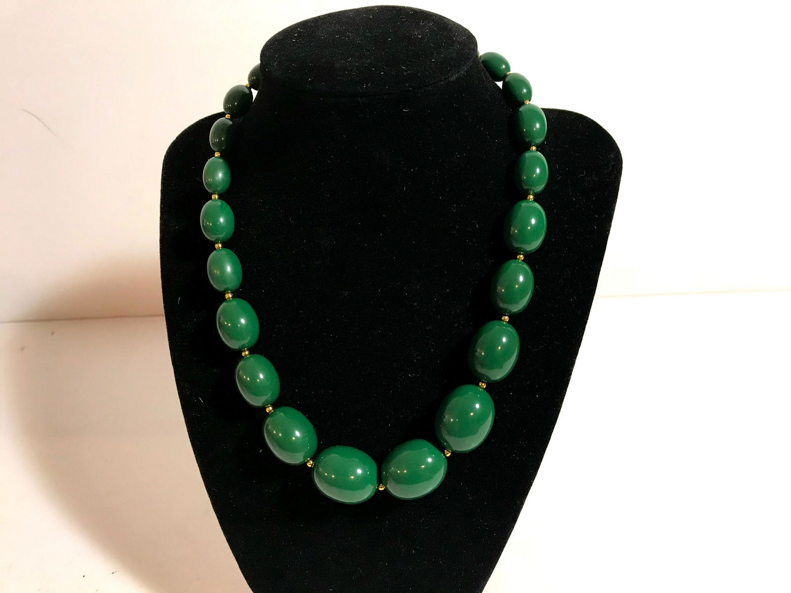 Beuatiful Olive Style Green Necklace (1 of 3)