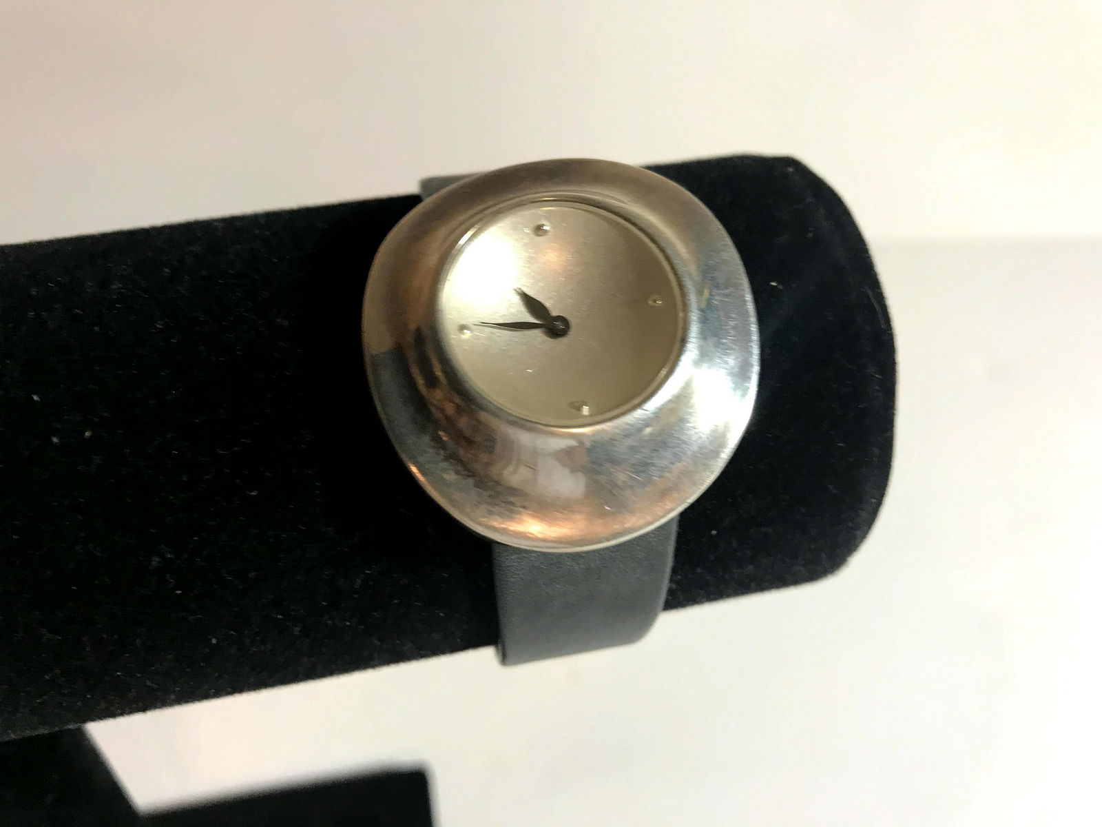 Vintage Robert Lee Morris Sterling Silver Watch: Vintage Robert Lee Morris Sterling Silver Moon Watch Please view all photos as they are part of the description and condition of this Item, Feel free to contact me with questions or picture requests U