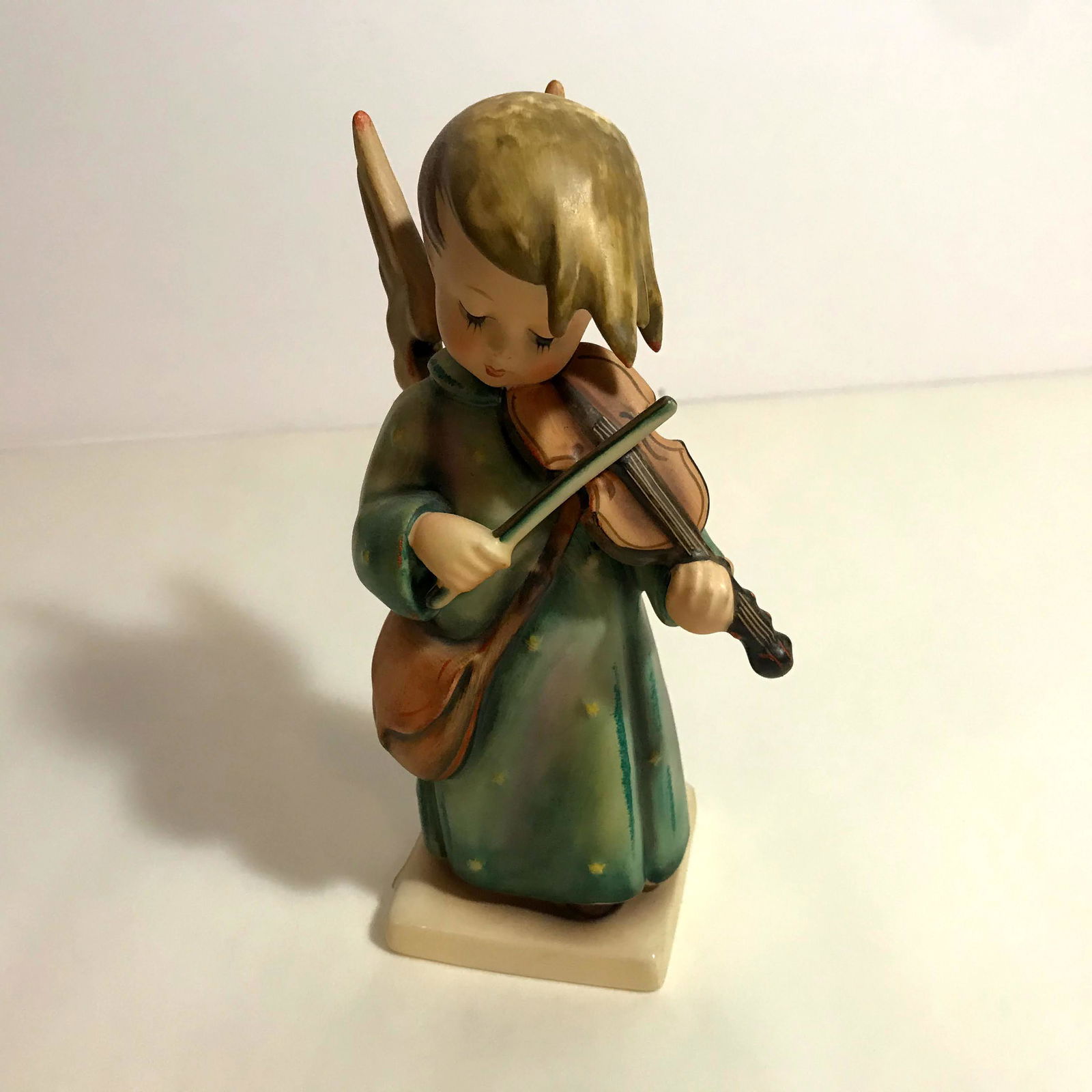 Goebel Hummel Figurine # 188 Musician 7": Goebel Hummel Figurine # 188 "Celestial Musician" TMK3 7" 1948 Please view all photos as they are part of the description and condition of this Item, Feel free to contact me with questions or picture