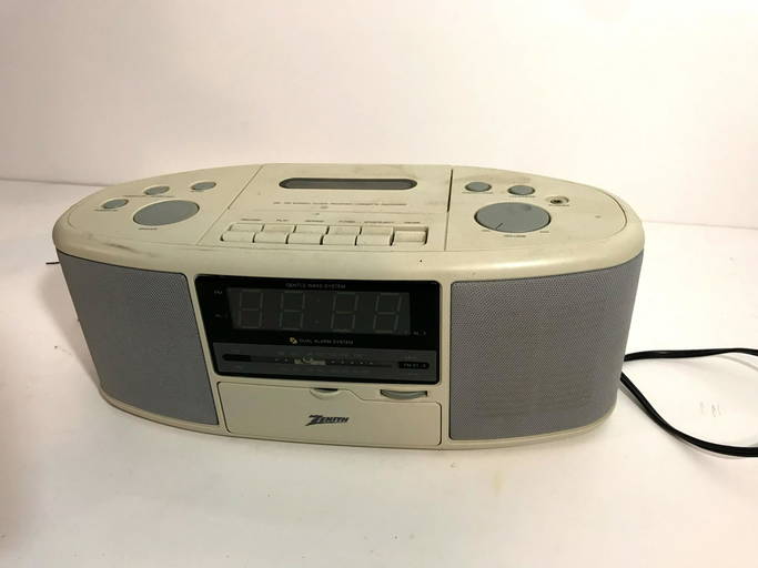 Zenith Dual Alarm Clock AM FM Cassette Recorder Nov 08, 2020