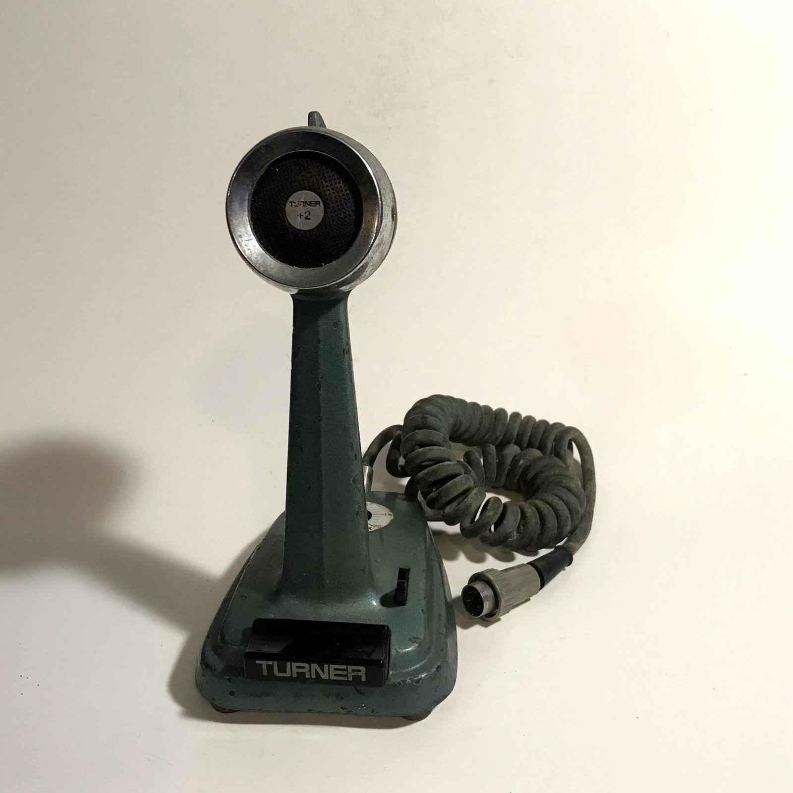 Vintage Turner SSB +2 Ham Microphone: Vintage Turner SSB +2 Transistorized Ham Radio Microphone Working Please view all photos as they are part of the description and condition of this Item, Feel free to contact me with questions or pictu