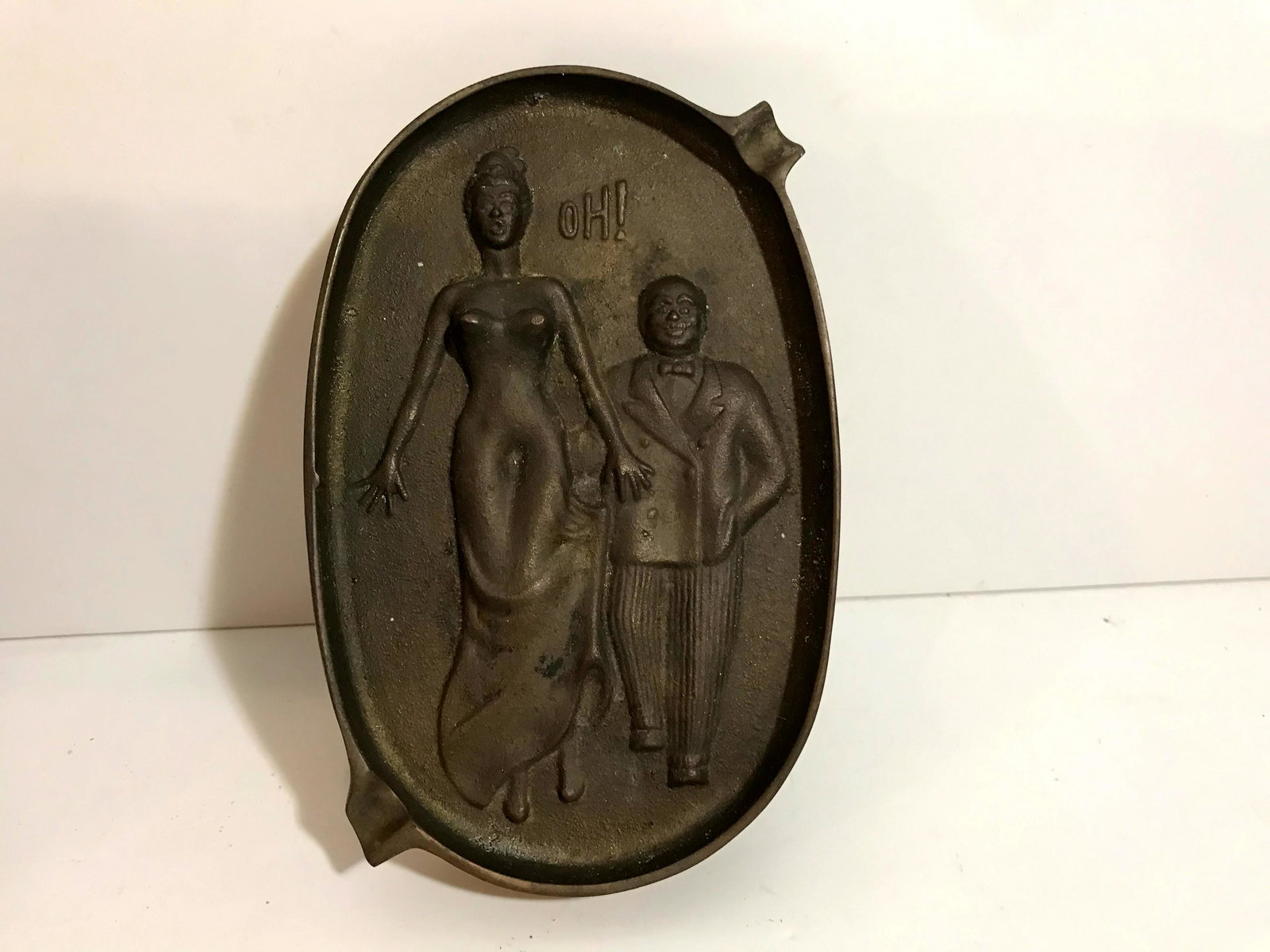 Vintage Pewter "Oh! Ah!" Naughty Ashtray: Vintage Pewter "Oh! Ah!" Naughty Risque Double Sided 1950's Ashtray Tobacciana Please view all photos as they are part of the description and condition of this Item, Feel free to contact me with quest