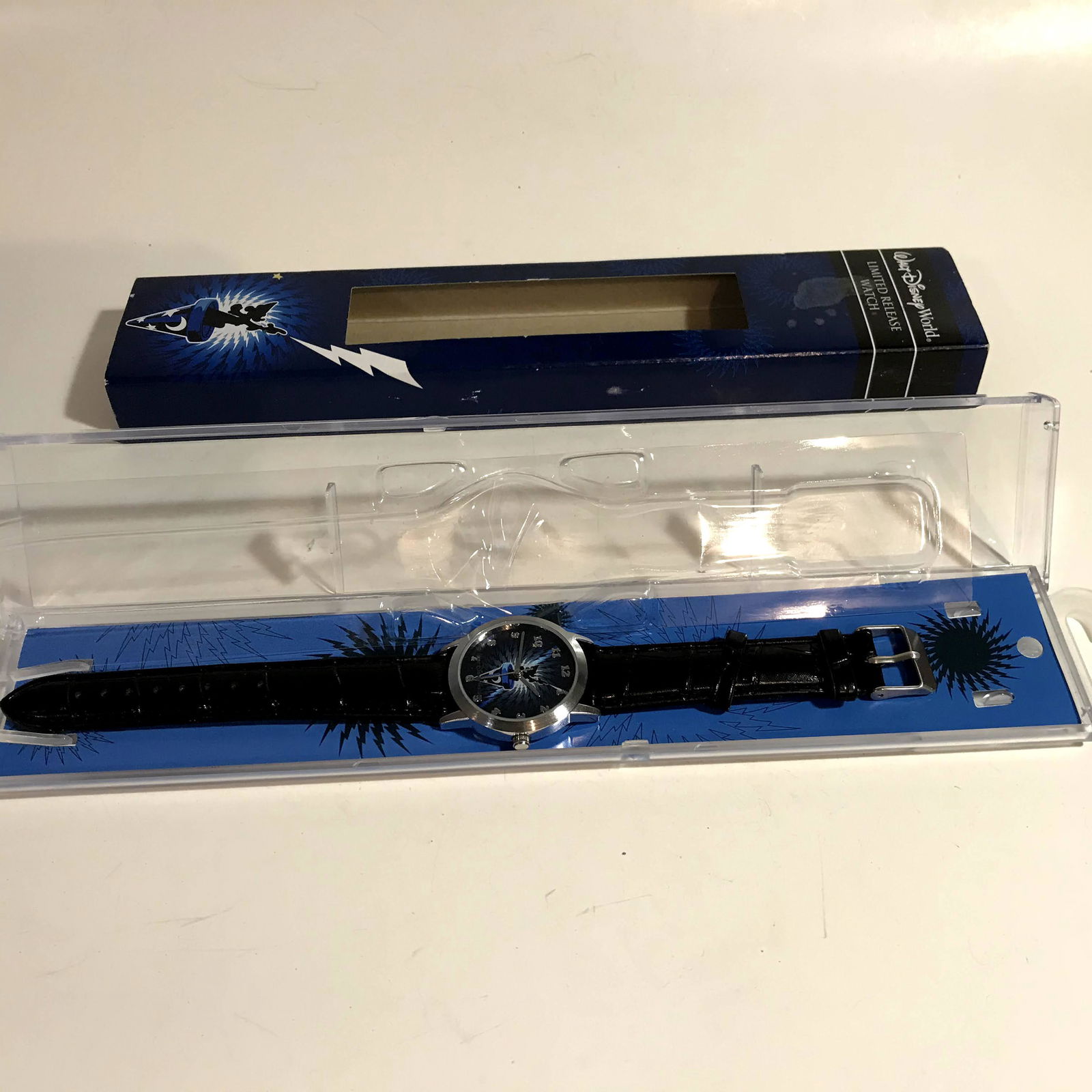 NEW Walt Disney World Sorcerer Mickey Mouse Limited: NEW Walt Disney World Sorcerer Mickey Mouse Limited Release Watch Please view all photos as they are part of the description and condition of this Item, Feel free to contact me with questions or pictu