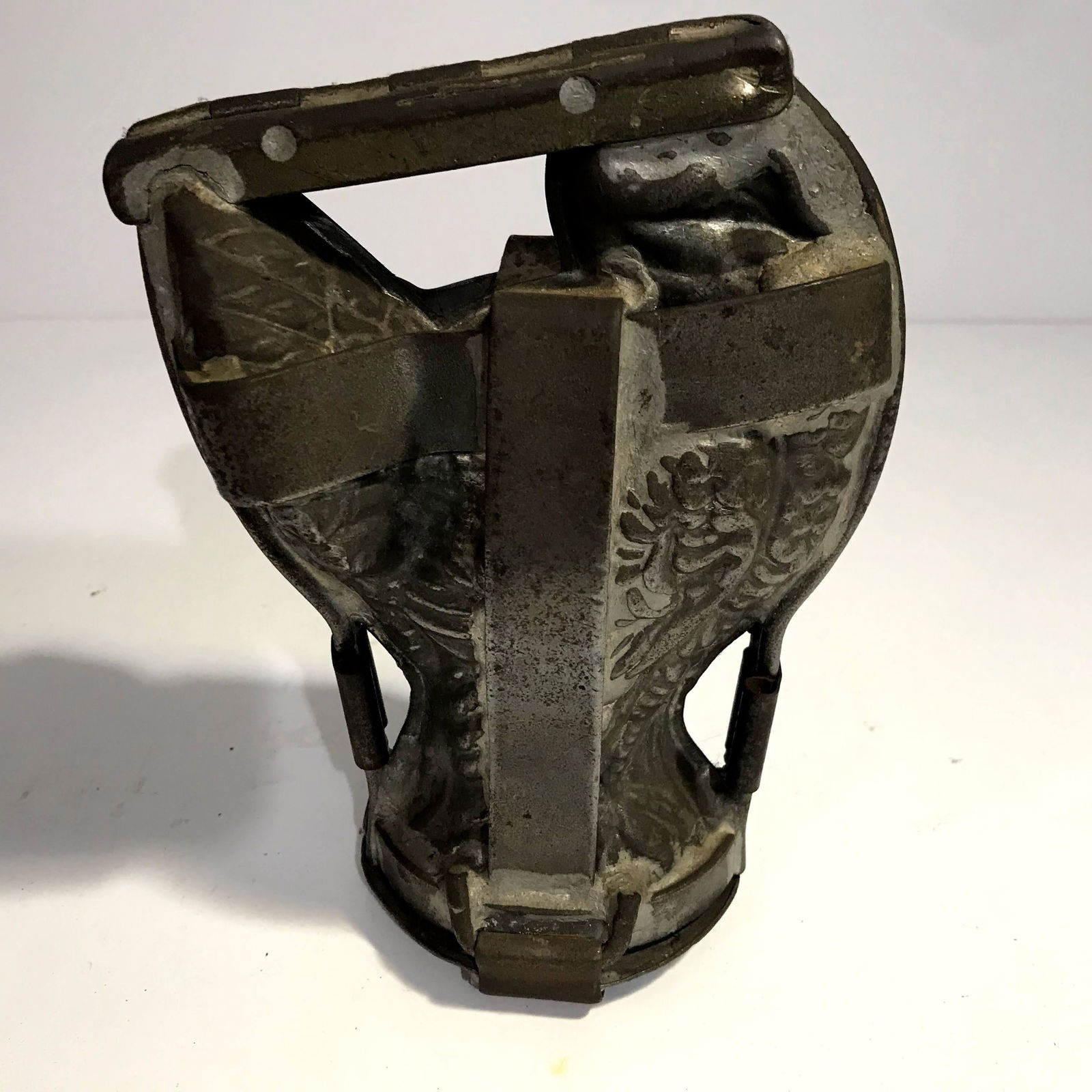 Antique Anton Reiche Chocolate Mold Turkey Bird: Antique Anton Reiche Chocolate Mold Turkey Bird Please view all photos as they are part of the description and condition of this Item, Feel free to contact me with questions or picture requests Used I