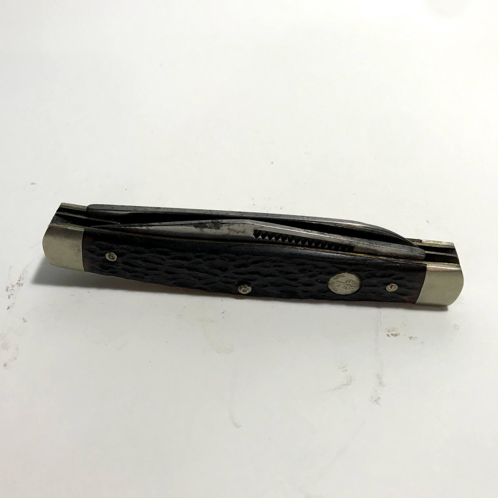 Vintage BOKER Tree Brand 2 blade Pocket Knife: Vintage BOKER Tree Brand 2 blade Pocket Knife 3030 Please view all photos as they are part of the description and condition of this Item, Feel free to contact me with questions or picture requests Use