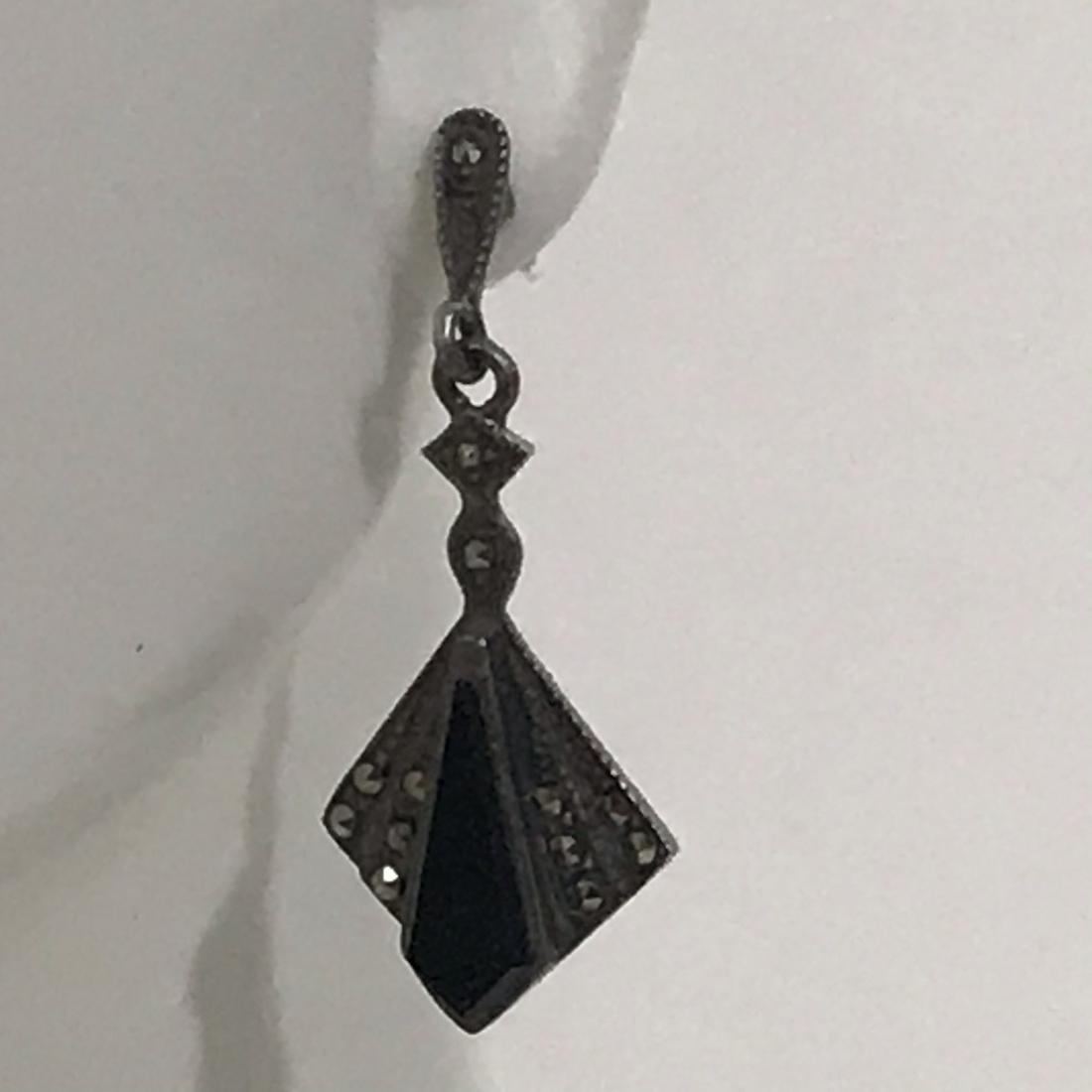 Earrings Vintage Marcasite & Onyx Sterling Silver: Earrings Vintage Marcasite & Onyx Sterling Silver Earrings Please view all photos as they are part of the description and condition of this Item, Feel free to contact me with questions or picture requ