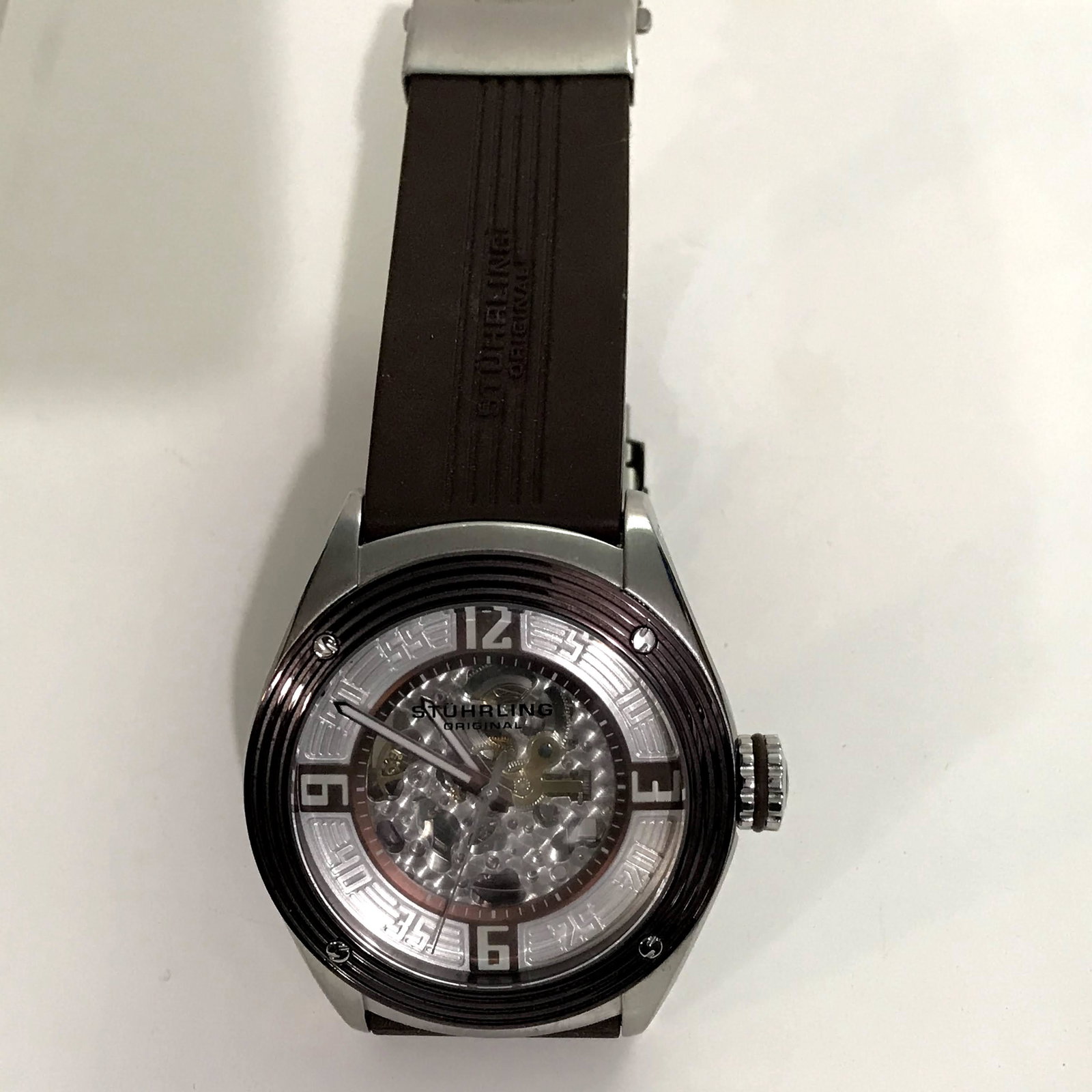 Stuhrling Original Automatic men's watch Cal. ST-90089.: Stuhrling Original Automatic men's watch Cal. ST-90089. water resistant 20 jewels Please view all photos as they are part of the description and condition of this Item, Feel free to contact me with qu